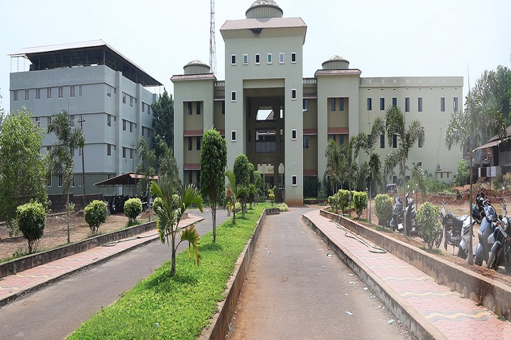 https://cache.careers360.mobi/media/colleges/social-media/media-gallery/19366/2019/5/8/Campus-View of Majlis Arts and Science College Puramannur_Campus-View.jpg
